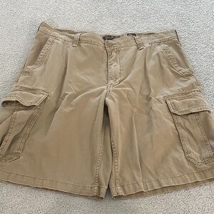 Old Navy Men's Khaki Cargo Shorts
